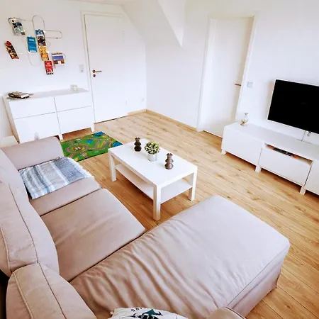 Moderne Familienfreundliche - Garten Wlan Parkplatz Inkl Apartmán